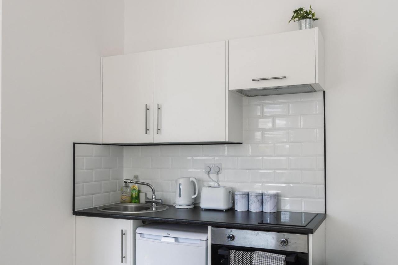 203, The Kove, West Hill Road Apartment Борнмът Екстериор снимка
